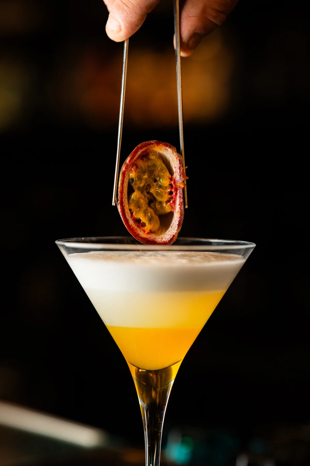 Cocktail Master decorato con frutto della passione