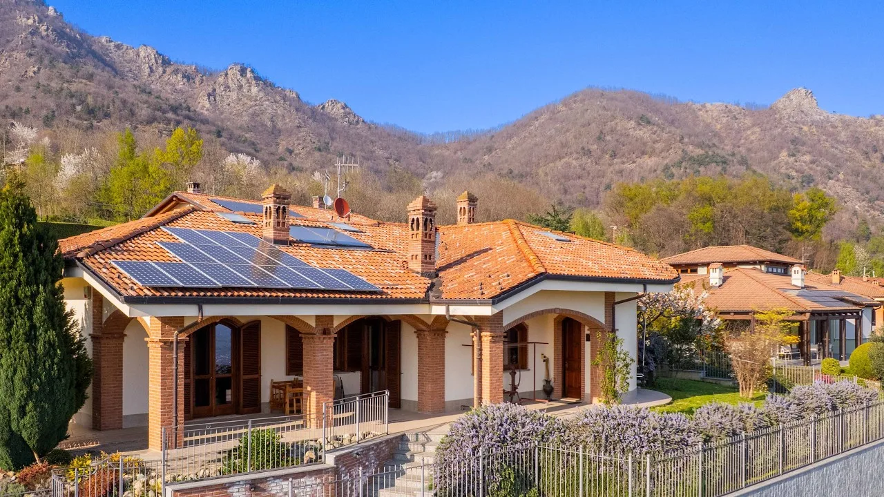 Copertina: Una villa a Cantalupa